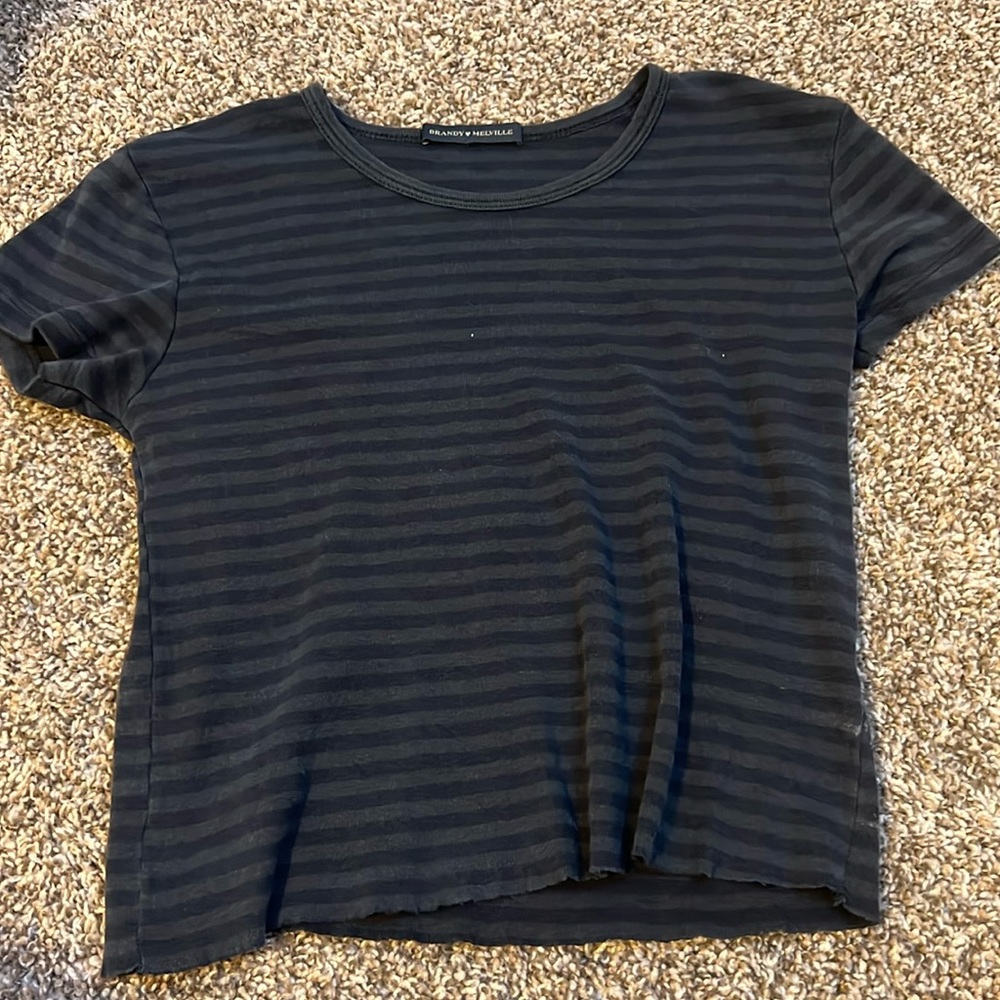 Long cropped baby tee